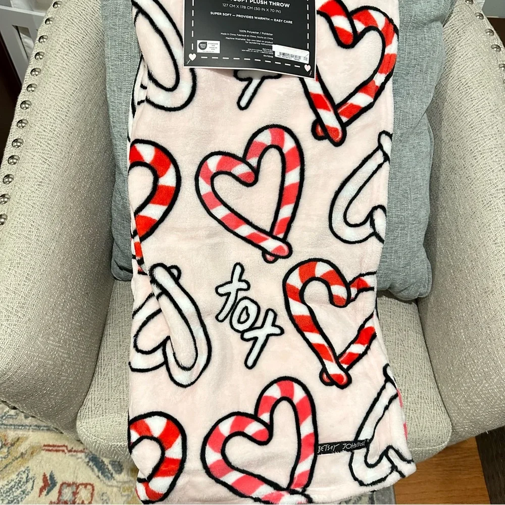Betsey Johnson Christmas Holiday Candy Cane Hearts Pink Throw Blanket 50 x 70”